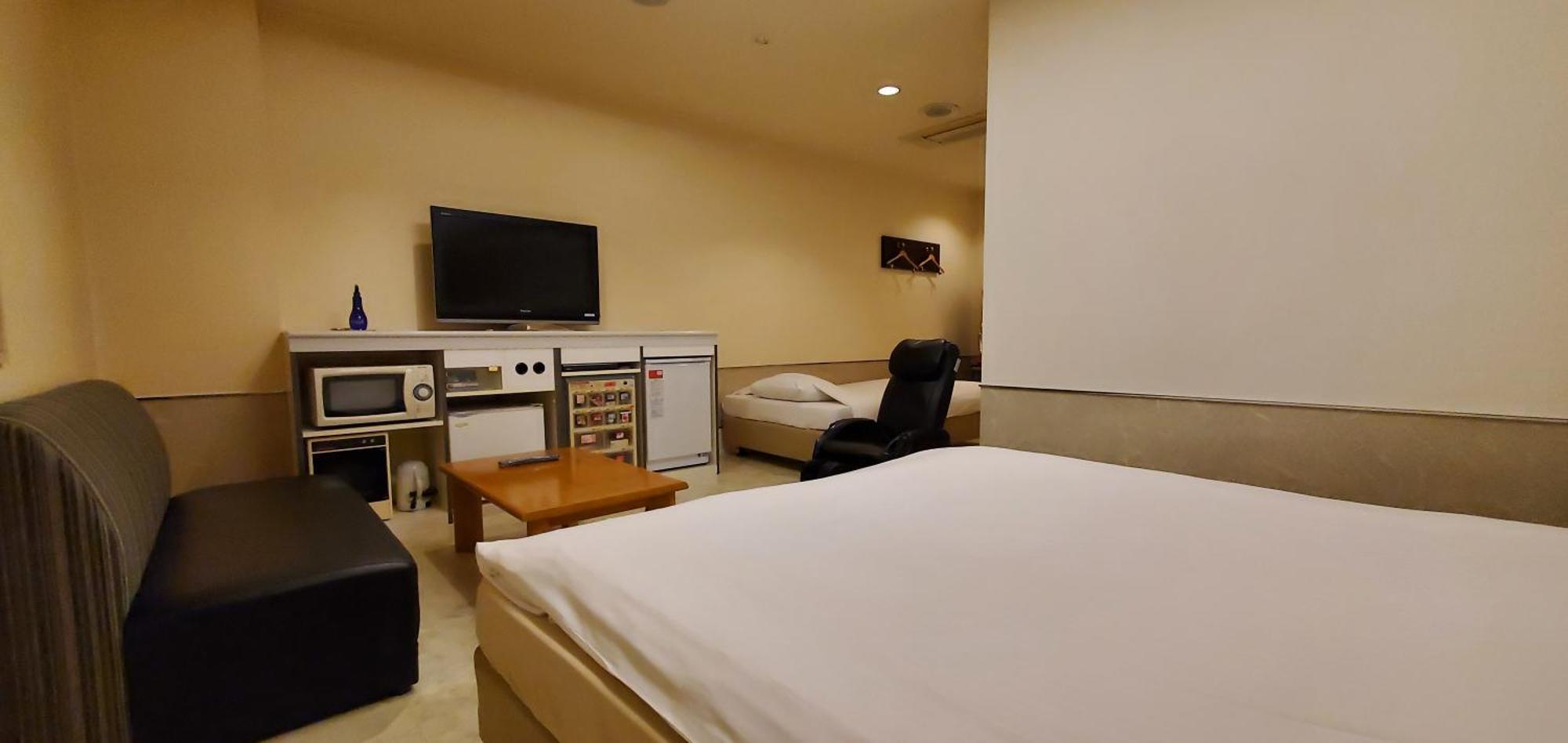 Hotel Golf Tsunashima (Adults Only) Yokohama  Buitenkant foto
