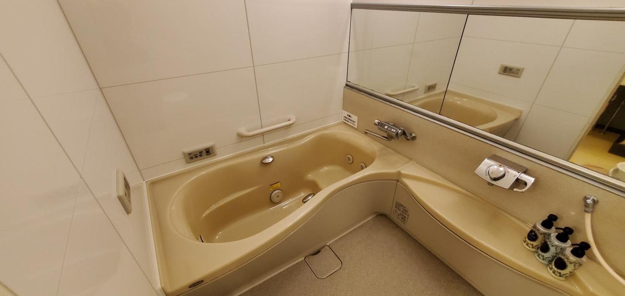 Hotel Golf Tsunashima (Adults Only) Yokohama  Buitenkant foto